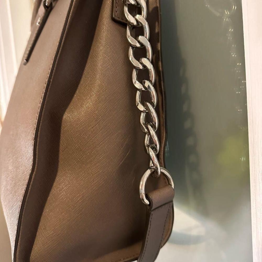 MICHAEL KORS Hamilton Saffiano Leather Tote Bag in Dune - Picture 4 of 8